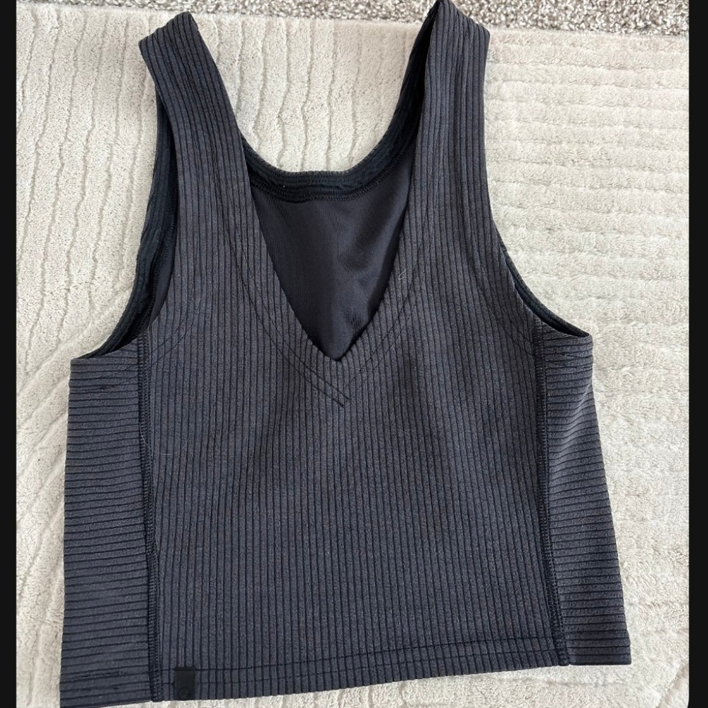 Lululemon Athletica Charcoal Ribbed Tank Top